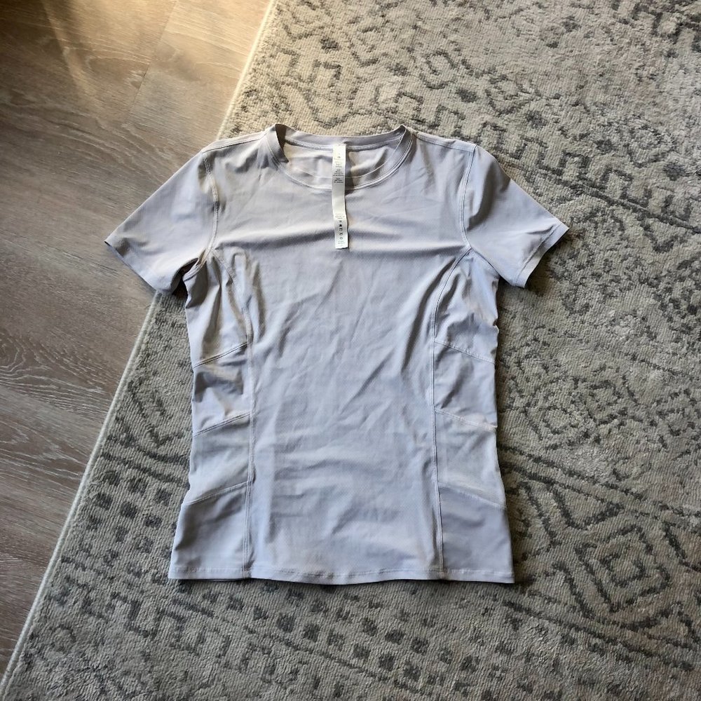 Lululemon Cross Court Play Tee Sz 4